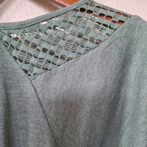 NWT Suzanne Betro Womens Green Lightweight Top. Size 3X - Picture 5 of 8